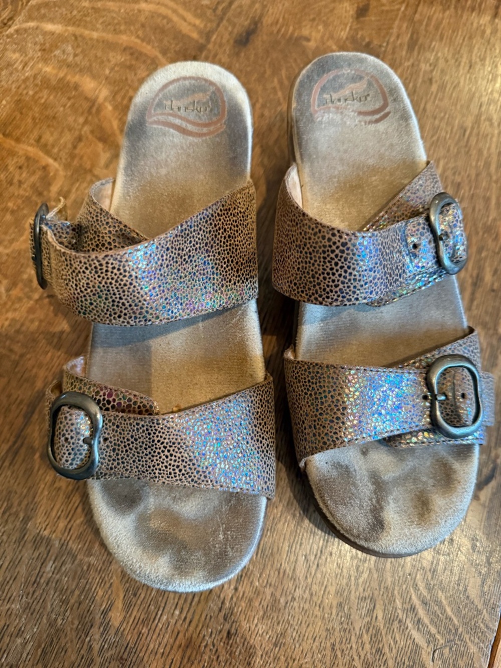 Dansko Sophie Womens sz 39 8.5 9  Iridescent  Sandal Slip-On Buckle Slides